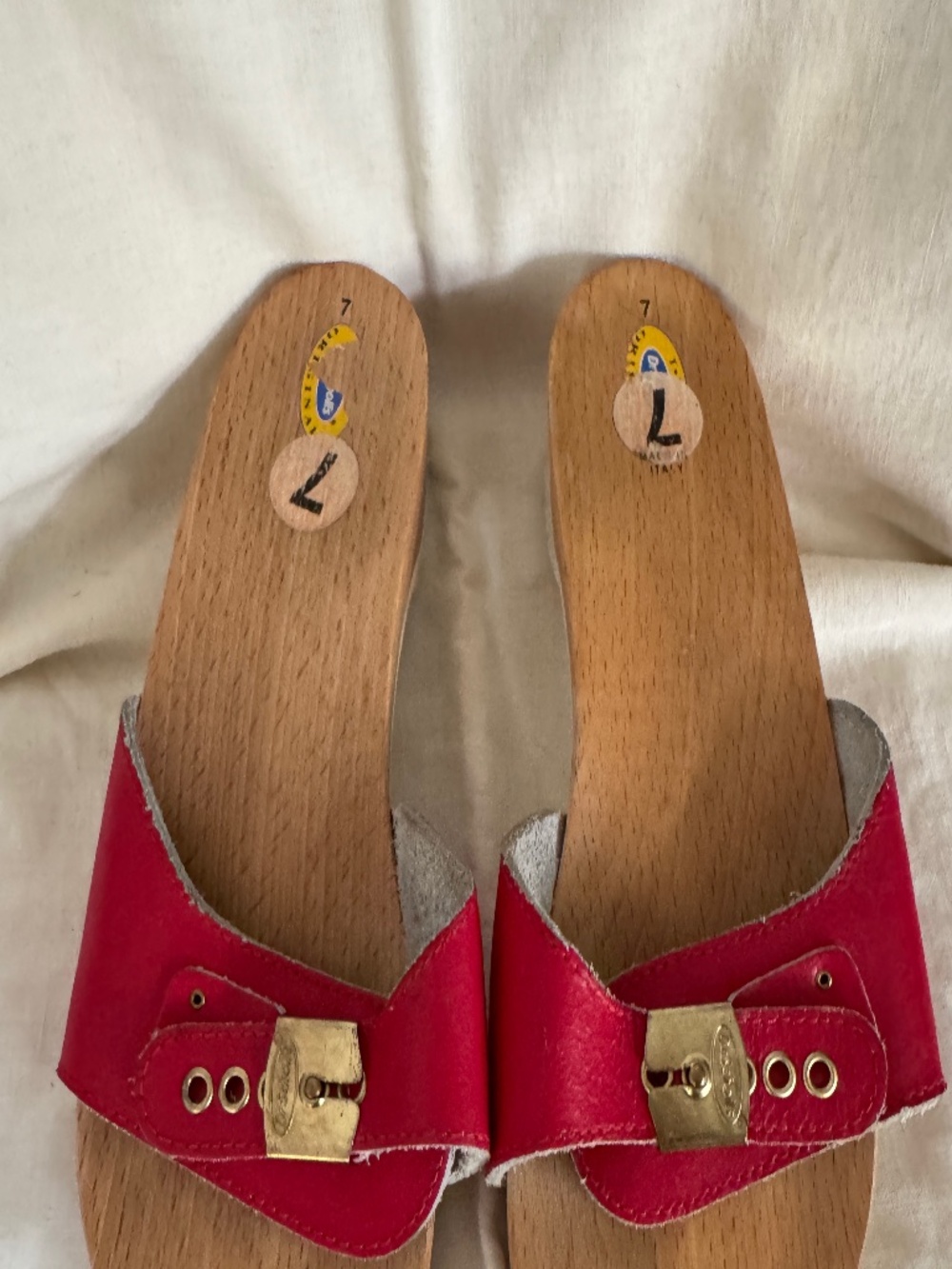 ORIGINAL DR. SCHOLL'S RED LEATHER & WOOD PLATFORM SLIDE SANDALS - SIZE 7 - Picture 2 of 4